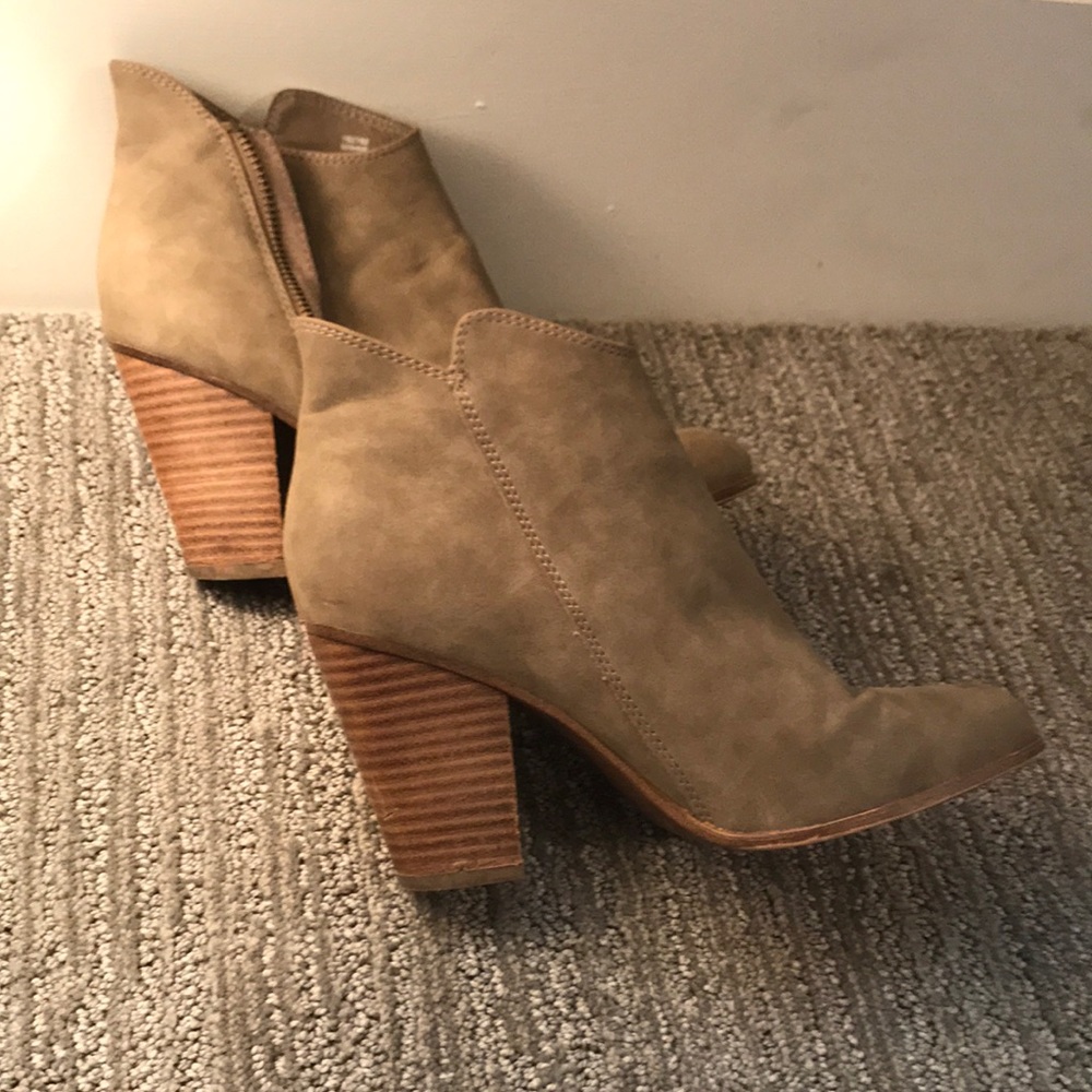 Fall boots - Picture 3 of 4